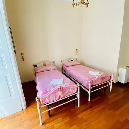 Garibaldi Super Rooms Bed & Breakfast