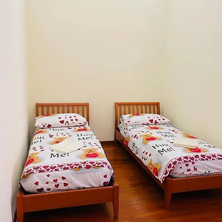 Garibaldi Super Rooms *